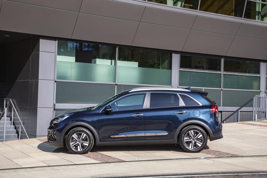  Kia Niro Plug-In Hybrid (DE) 2019 года  (WW) (фото 23 из 53)